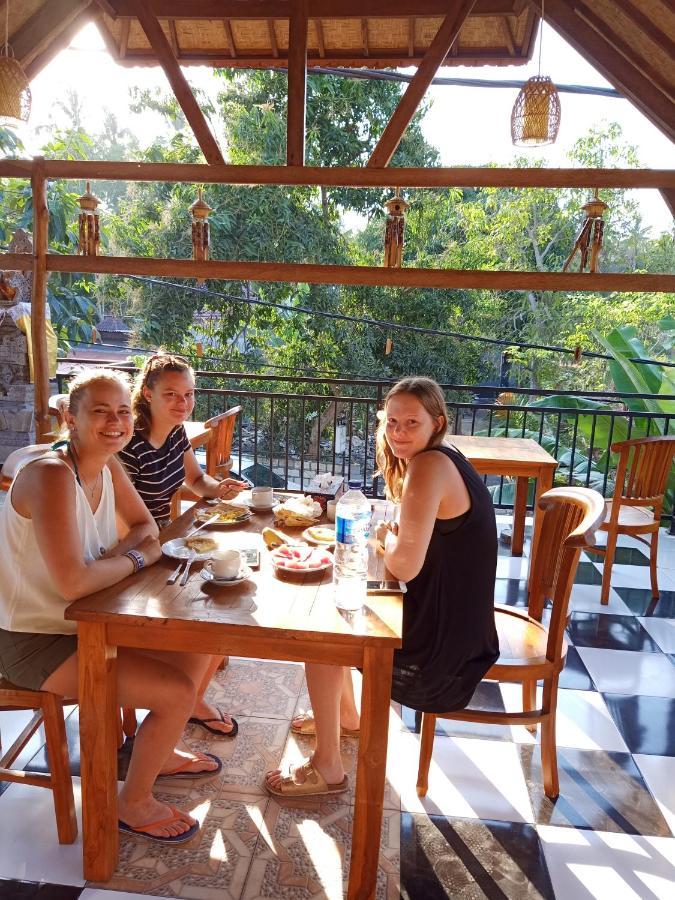 Happy Penida Hostel Toyapakeh Екстериор снимка