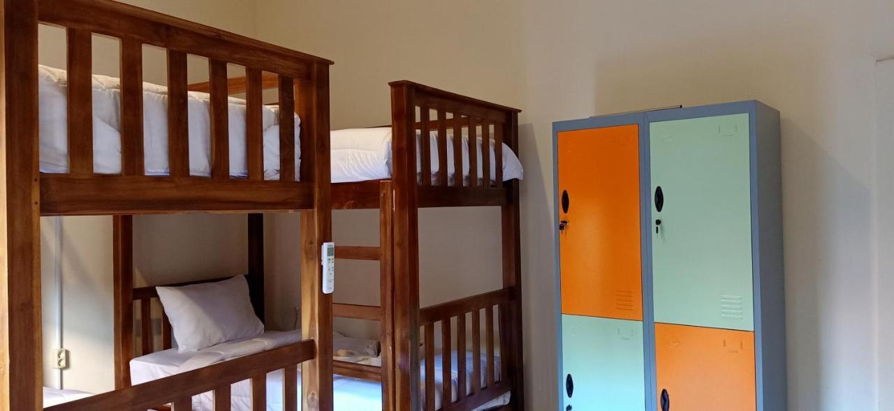 Happy Penida Hostel Toyapakeh Екстериор снимка