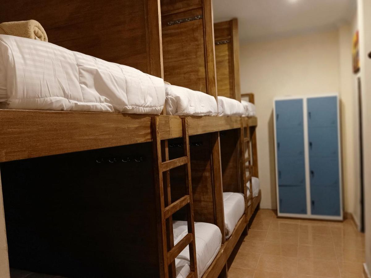Happy Penida Hostel Toyapakeh Екстериор снимка
